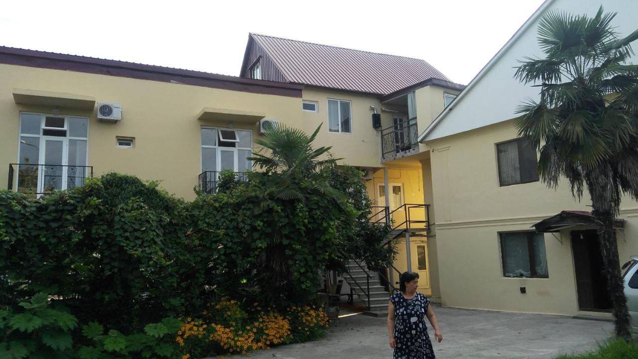 ホテル Private House Suliko コブレチ エクステリア 写真