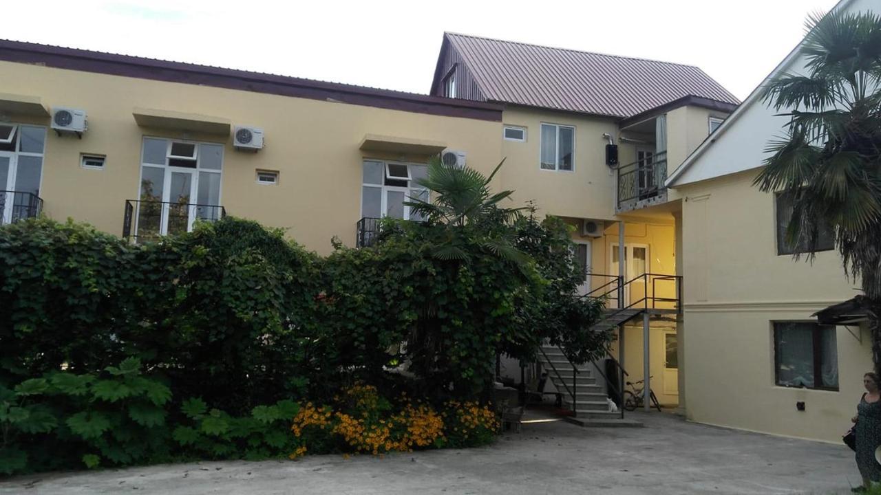 ホテル Private House Suliko コブレチ エクステリア 写真