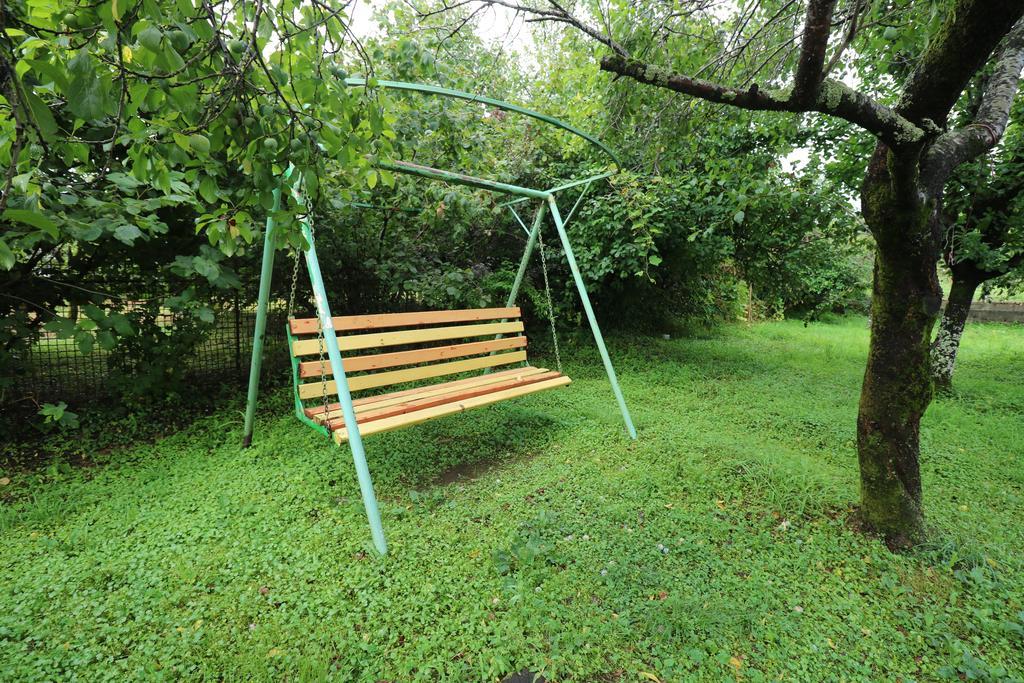ホテル Private House Suliko コブレチ エクステリア 写真